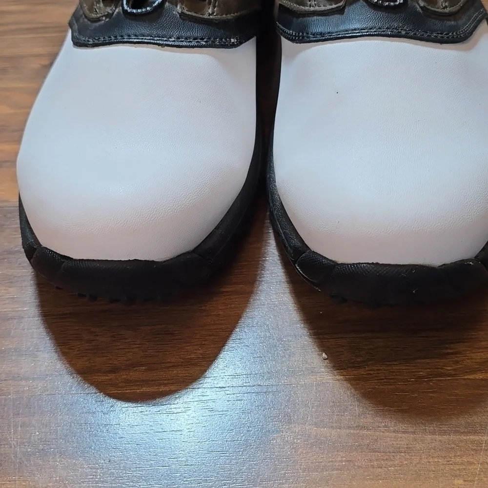 FootJoy forefoot material